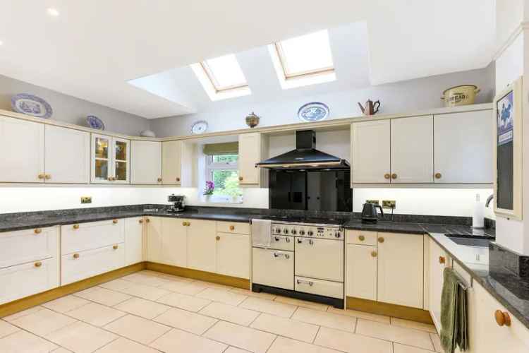 Detached House for sale with 5 bedrooms, Stumperlowe Crescent Road, Fulwood