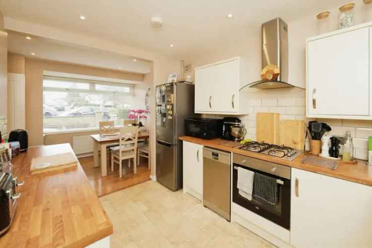 3 Bedroom House with 60ft Garden and Terrace