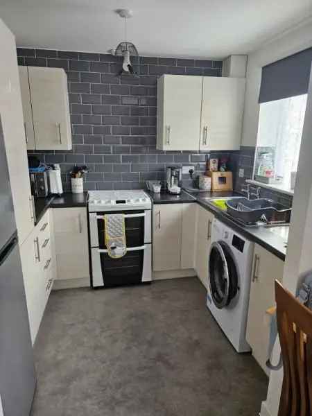 Flat For Rent in Broadland, England