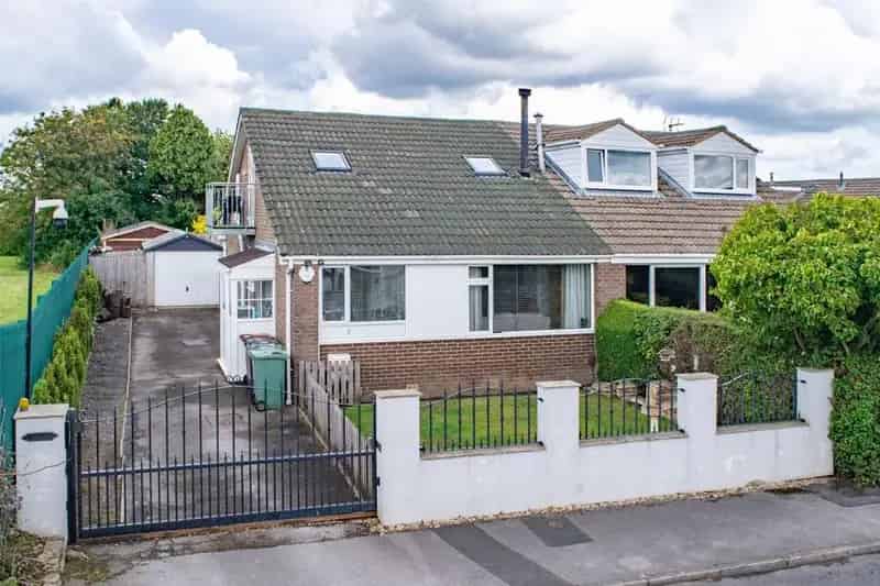 3 Bedroom Bungalow for Sale Near Schools and Transport