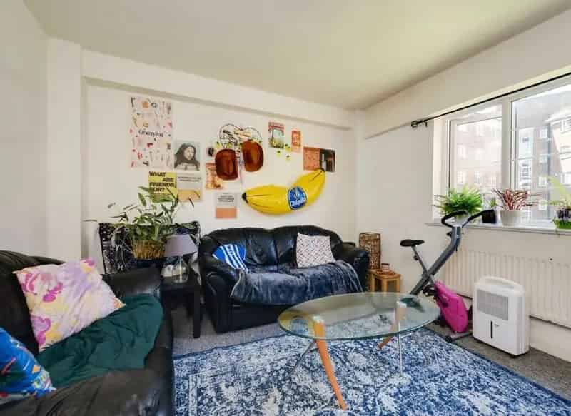 Three Double Bedroom Flat West Hampstead Professional Sharers