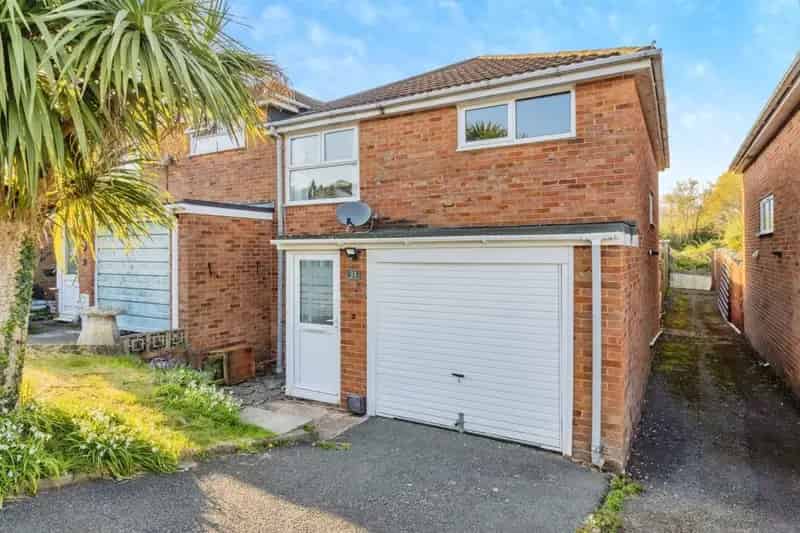 Three Bedroom House For Sale