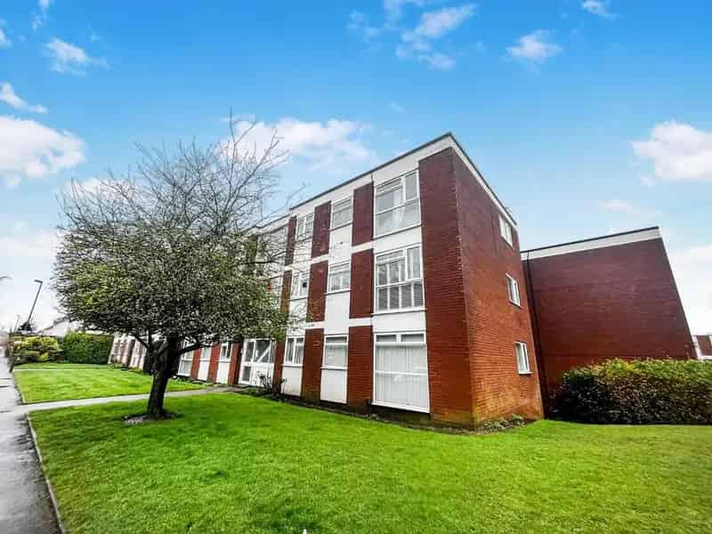 2 Bedroom Flat for Sale in Harborne