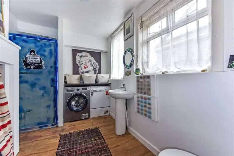4 Bed House for Sale in Chichester