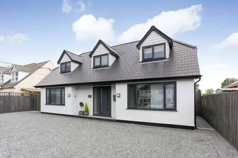 4 Bedroom Detached House for Sale Densole Kent
