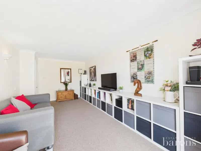 1 Bed Semi-Detached Bungalow for Sale Basingstoke