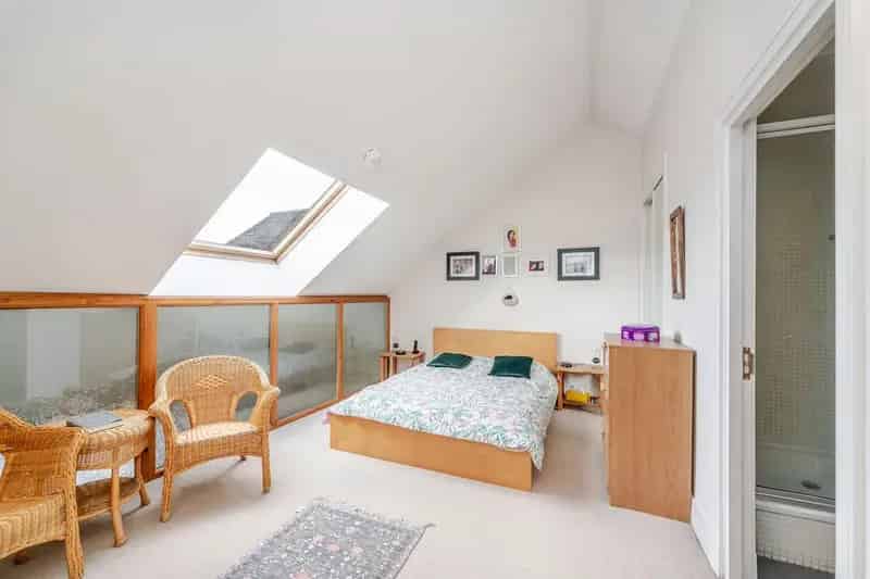 Luxury 3-Bedroom Duplex Penthouse Apartment for Sale in Glasgow