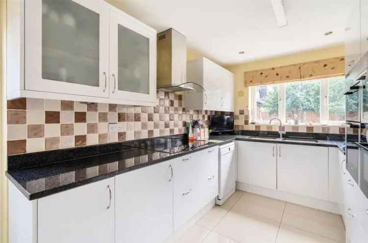 4 Bedroom Detached House for Sale Wentworth Drive
