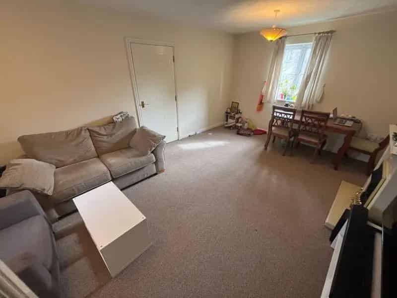 2 Bedroom Apartment to Rent