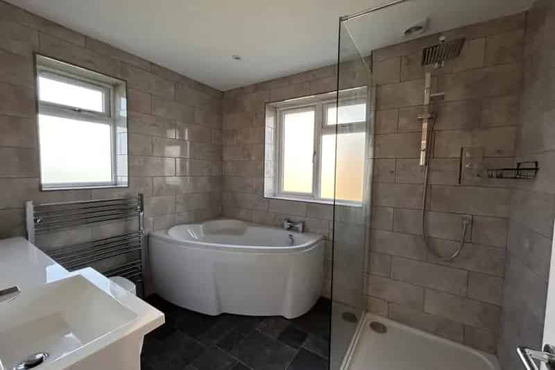 3 Bed Semi-Detached House Didcot Lakes Zero Deposit Available