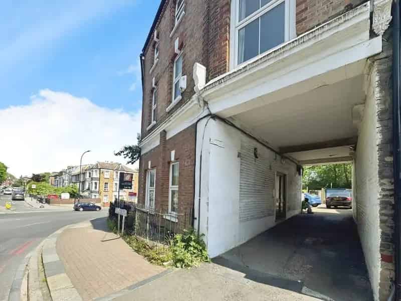 1 bedroom  Flat to rent, London, SE23