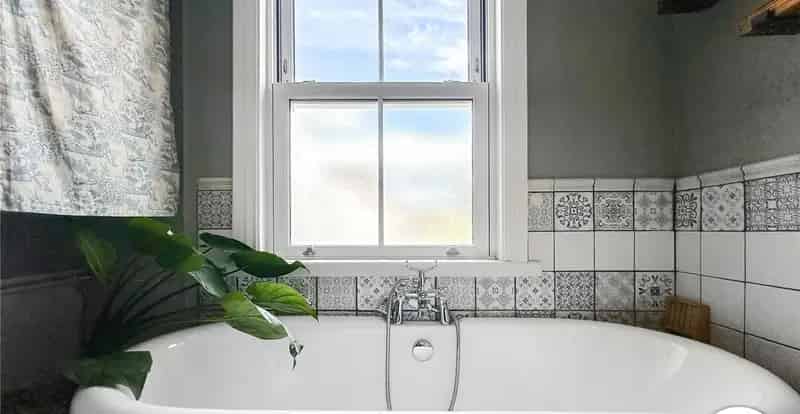 5 bedroom house for sale