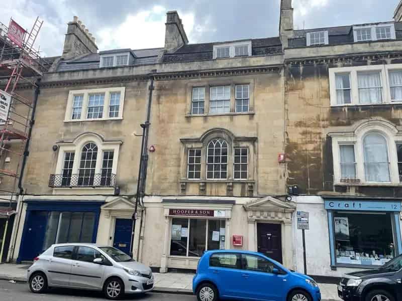 Grade II Listed Georgian Building with Development Potential