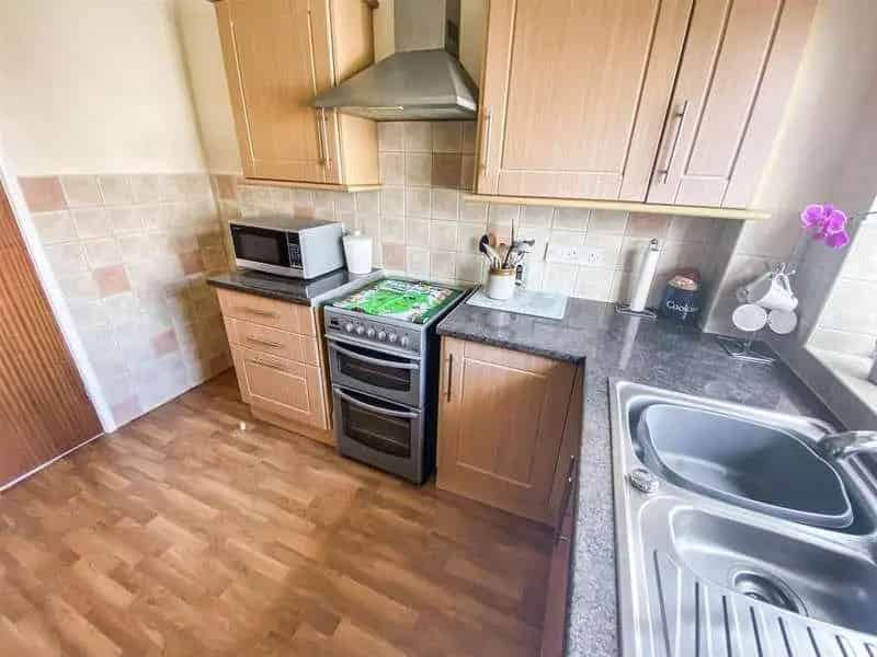 1 Bed Flat for Sale Parkstone Garage No Forward Chain