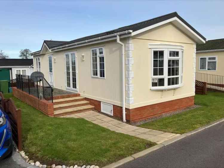 2 Bedroom Park Home for Sale Lincolnshire