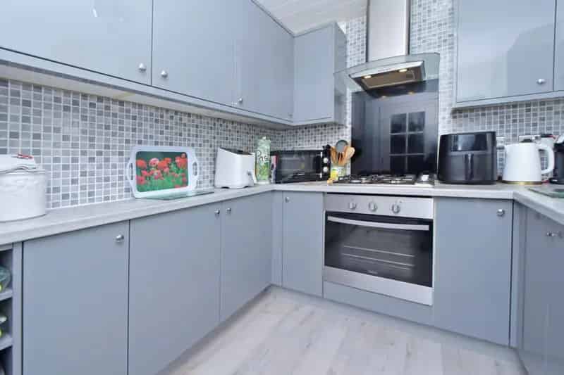 2 Bedroom Bungalow For Sale
