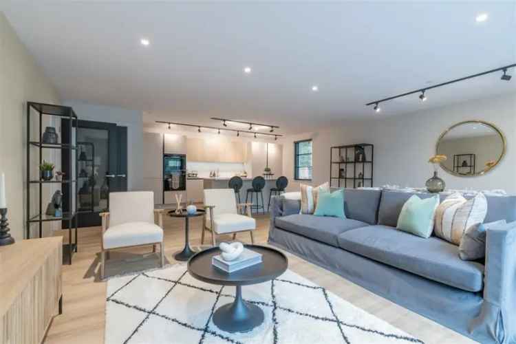 2 Bedroom Luxury Apartment for Sale Clifftop Location