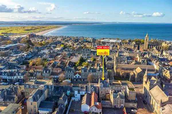 Stunning Apartment in St Andrews -  High-Spec Renovation