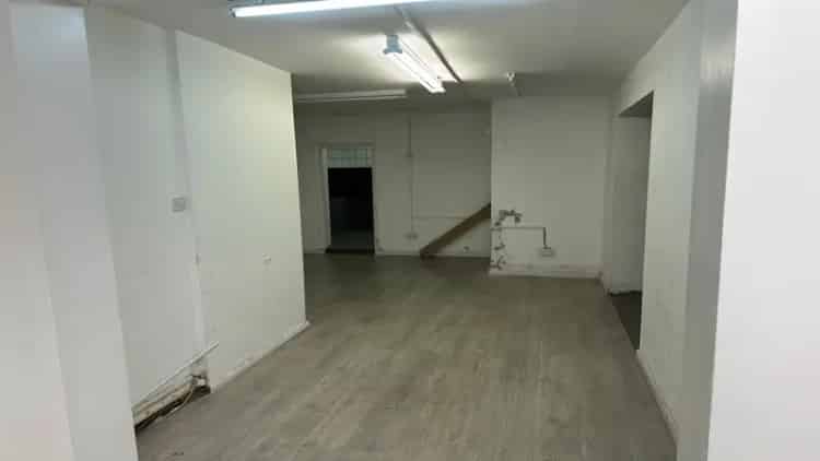 Ground Floor Shop to Let Chalfont St Peter 62.3m2