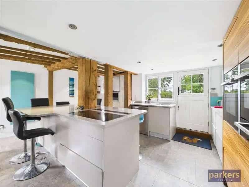 3 Bed Grade II Listed House for Sale in Shurlock Row