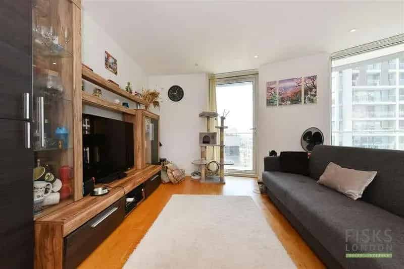 2 Bed Flat for Sale - 8th Floor Apartment