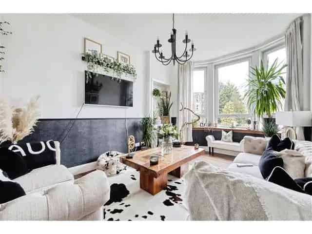 3 Bedroom Flat for Sale - Newly Renovated