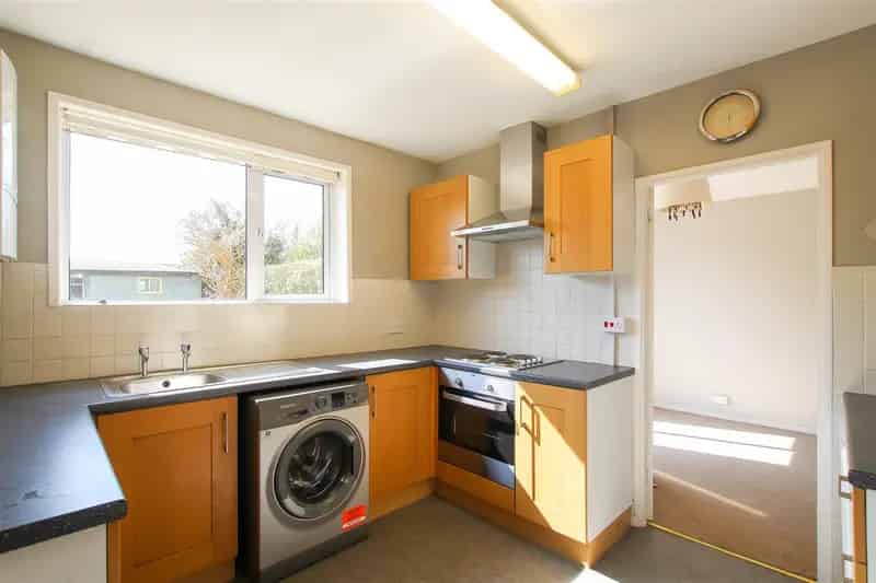 3 Bedroom Semi-Detached House to Rent