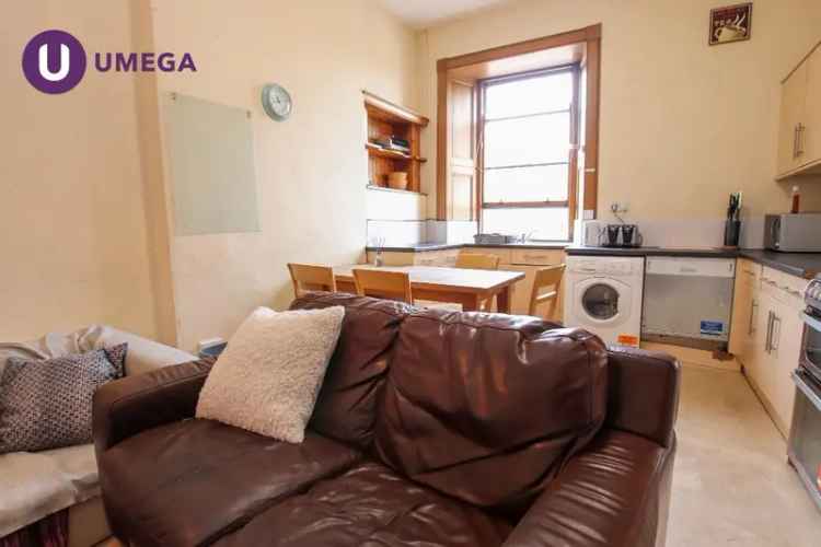 4 Bedroom Apartment to Rent in Marchmont, Edinburgh