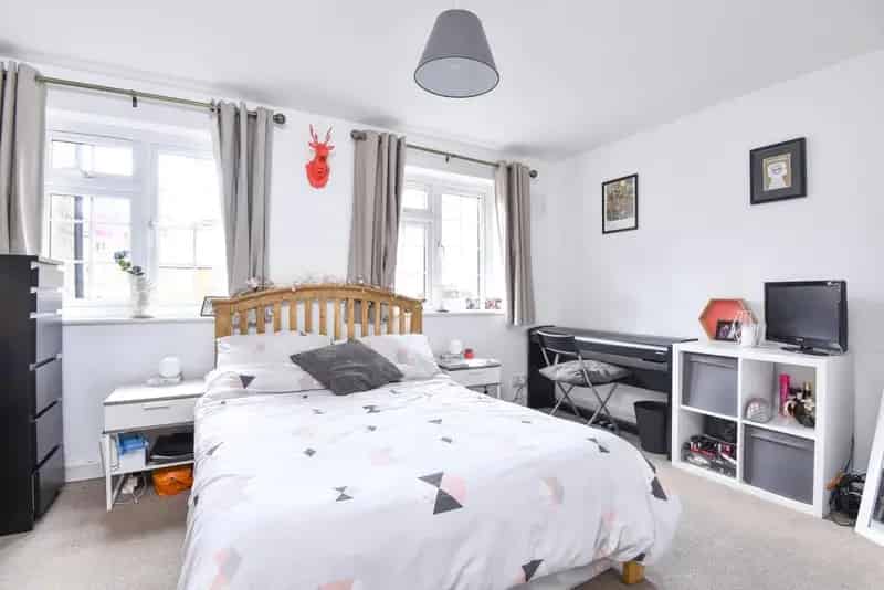 Spacious Ground Floor Flat to Let in Balham