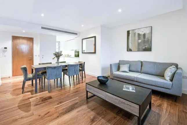 Flat to rent in Hanover Street, Mayfair, London W1S