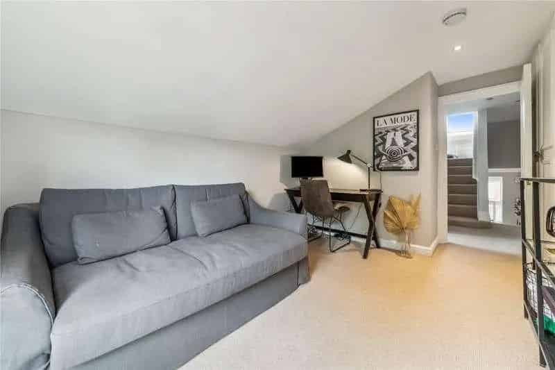 2 Bed Flat for Sale Near Wandsworth Common