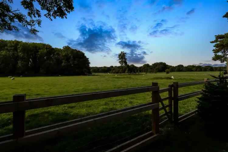 Stunning 3-Bed Semi-Detached Home with Breathtaking Views