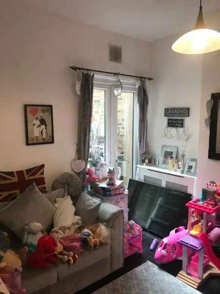 House For Rent in London, England