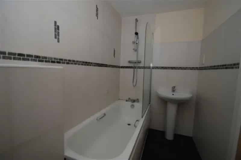 1 Bedroom Apartment To Let Stalybridge