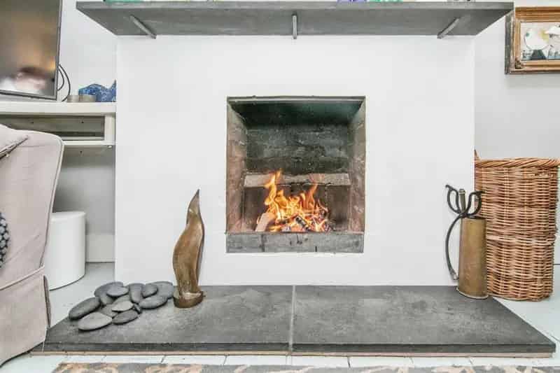 Four Bedroom Townhouse Woodbridge Charming Garden Near Shops Restaurants