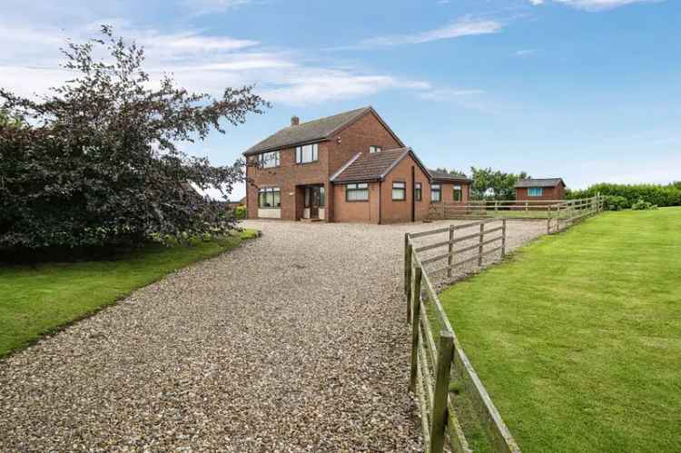 5 Bedroom Detached House with Annexe and 1 Acre Plot