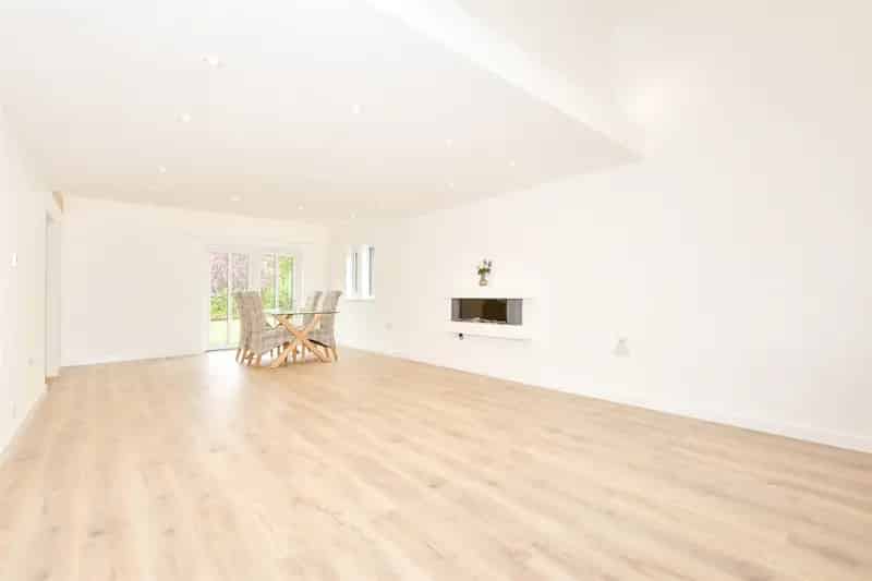 2 Bedroom Detached Barn Conversion