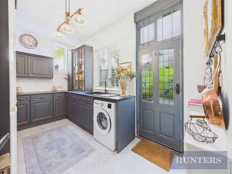 2 Bed Garden Apartment for Sale - Freehold