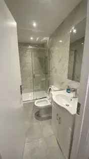 Double Room in 6-Bedroom HMO near Edmonton Green Station