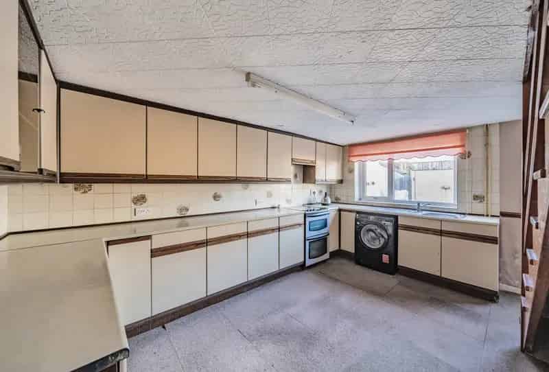 3 Bedroom Stone Cottage For Sale