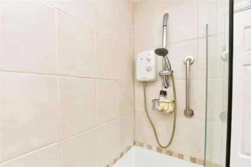 1 Bed Flat for Sale Haywards Heath - First Time Buyers & Investors