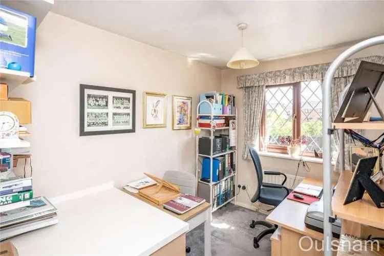 4 Bed Detached House for Sale in Stoke Heath