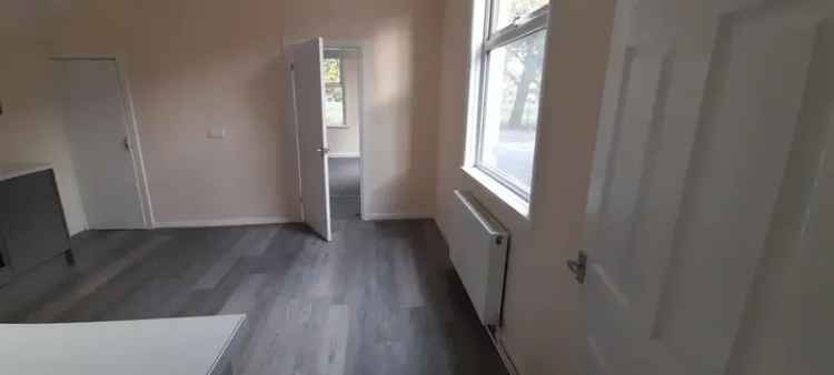 3 Bedroom End of Terrace House to Rent