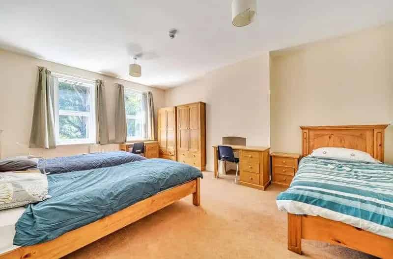 8 Bed Semi-Detached Period House For Sale