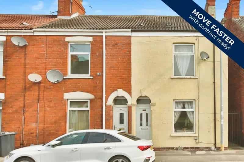 3 Bedroom End Terrace House For Sale