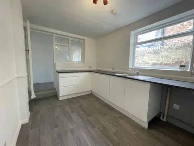 Refurbished 2 Bed Mid Terraced House Zero Deposit Available