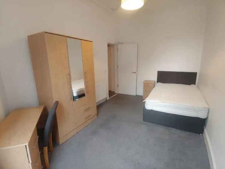 3 Bedroom HMO Flat to Rent Edinburgh