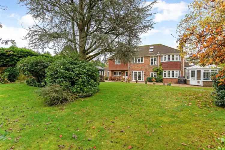 5 Bedroom Detached House for Sale in Liss