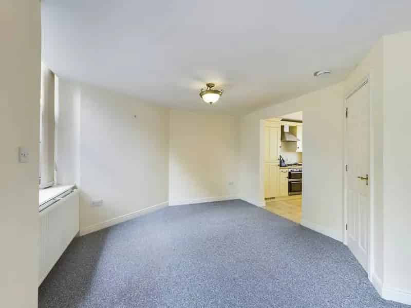 Grade II Listed Property Mansfield Two Double Bedrooms Ensuite Gated Development