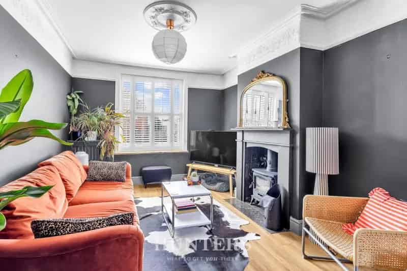 3 Bedroom House For Sale Middleton